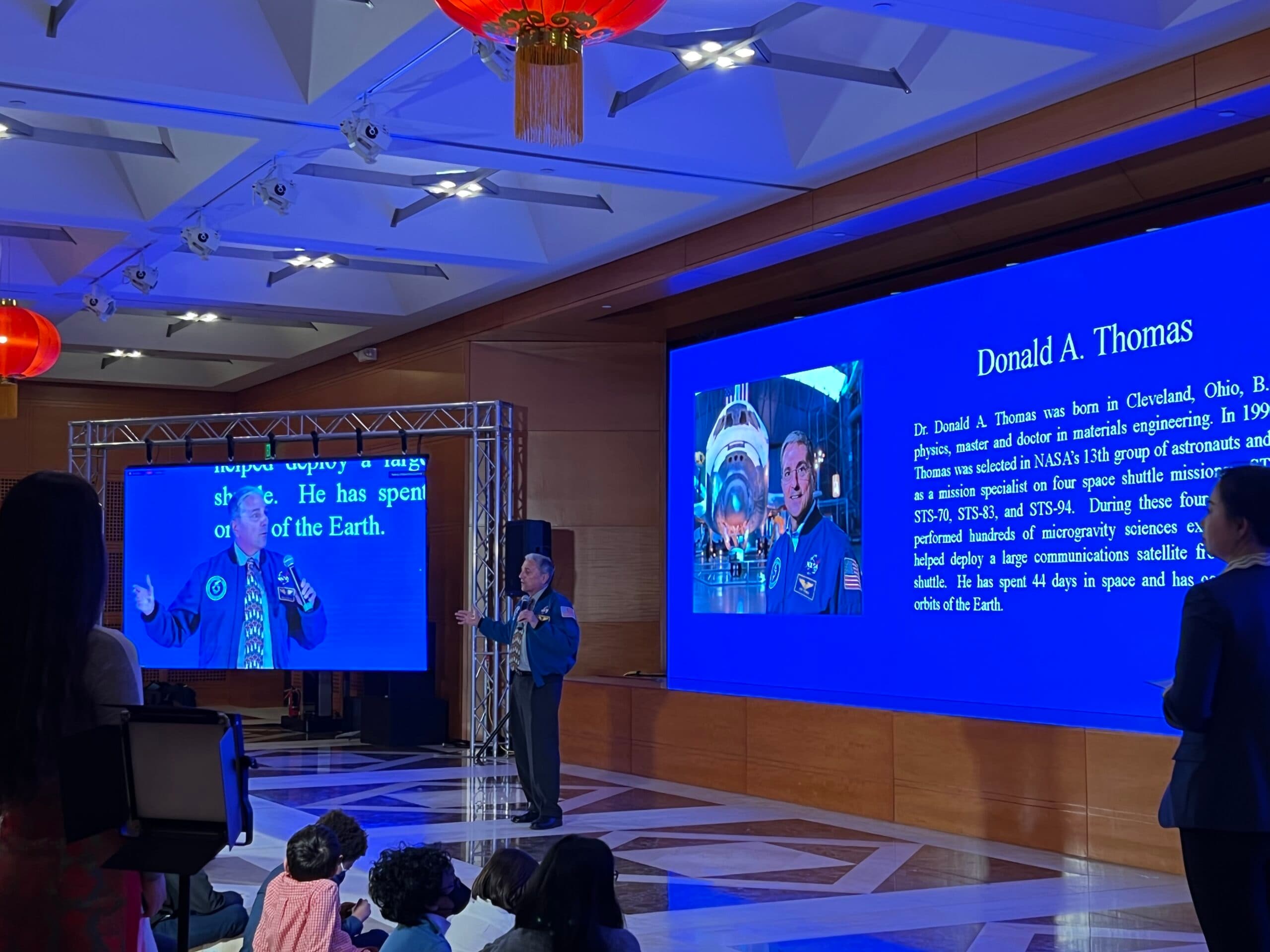 LED video wall photo